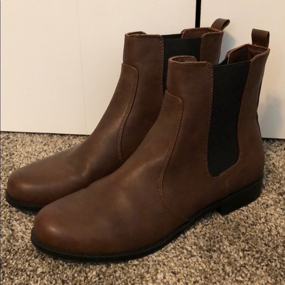 Brown ankle boots